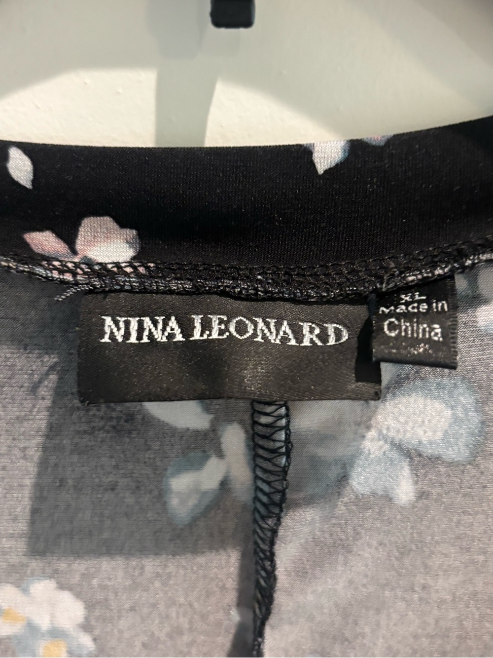 Nina Leonard Black Floral Tunic Top Pockets 3/4 Sleeve Stretch XL - Picture 3 of 5